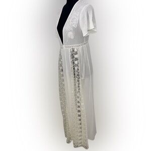 Forever 21 White Lace Duster Medium